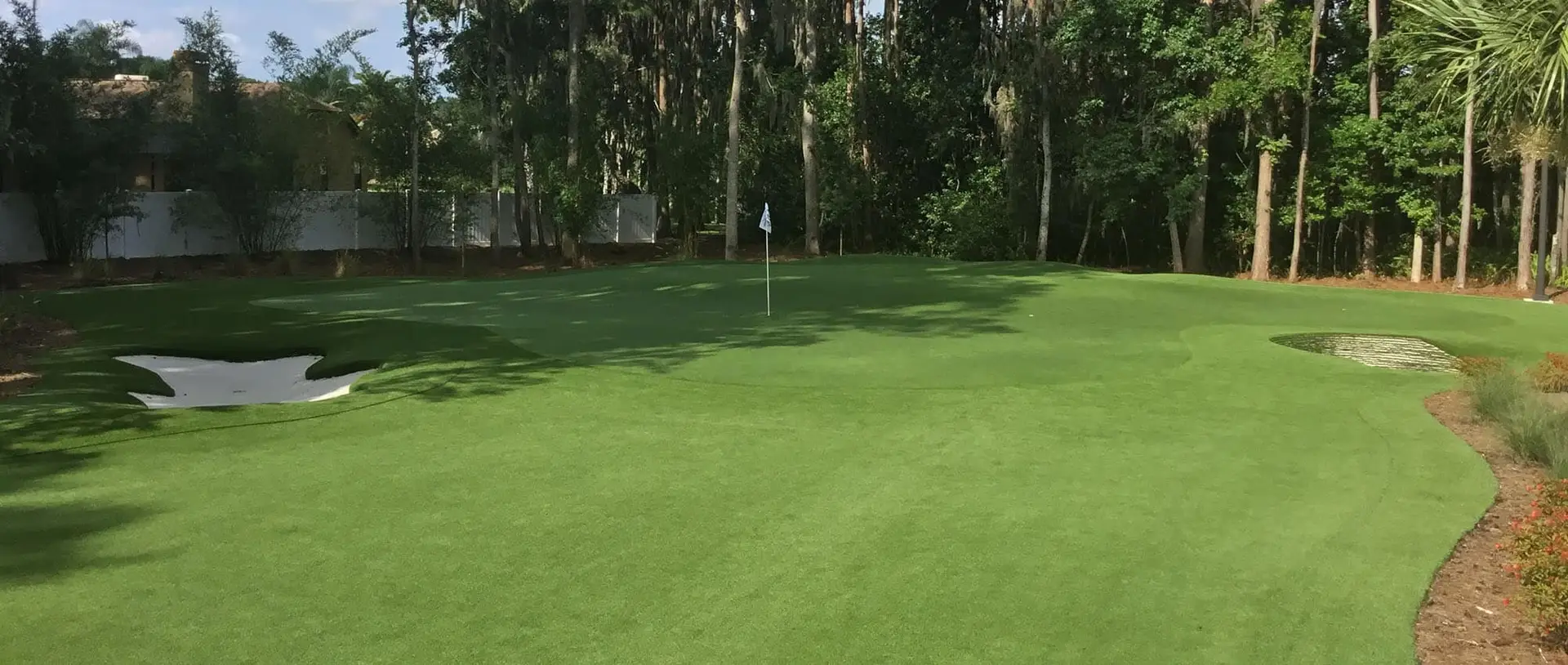 par-3 private golf green